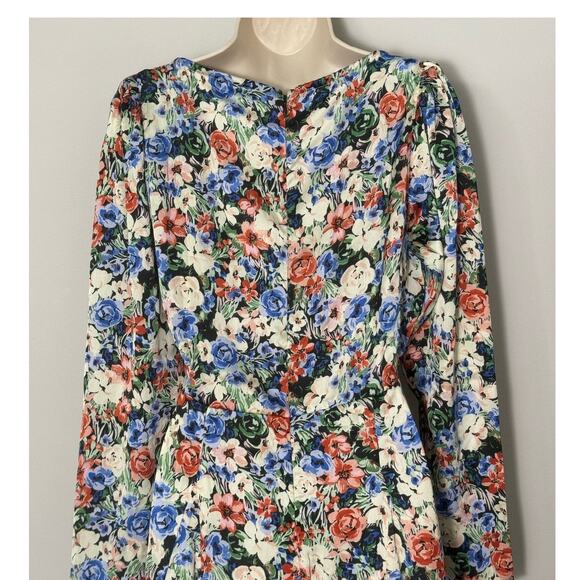 ASOS Design Cupped Satin Tea Romper in Floral Print Size 10 - Picture 10 of 15